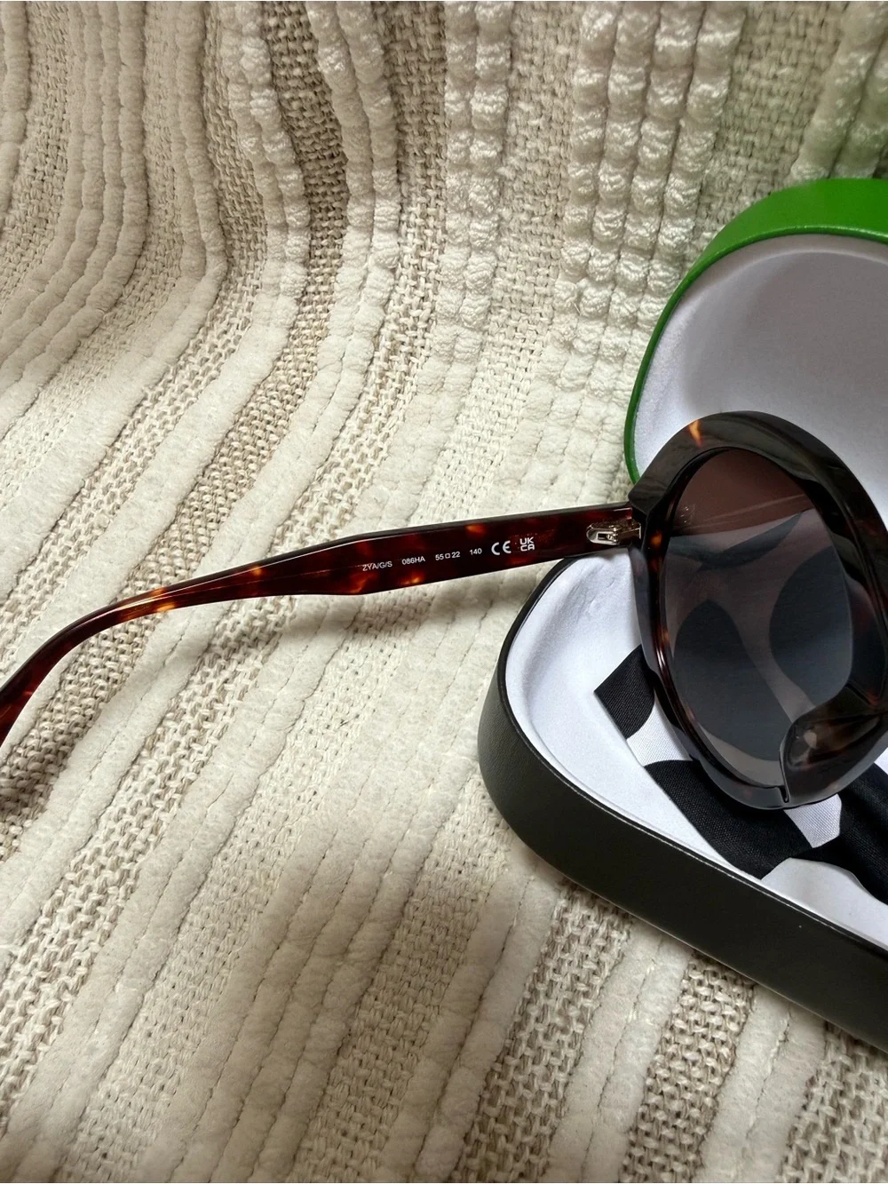 kate spade bold round